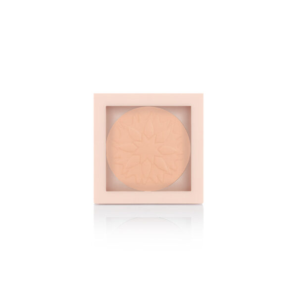 Introducing the Show By Pastel Show Your Purity Powder 101, the perfect solution for a flawless and radiant complexion.